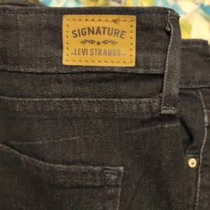 Signature Levi Strauss Mid Rise Bootcut Misses 14